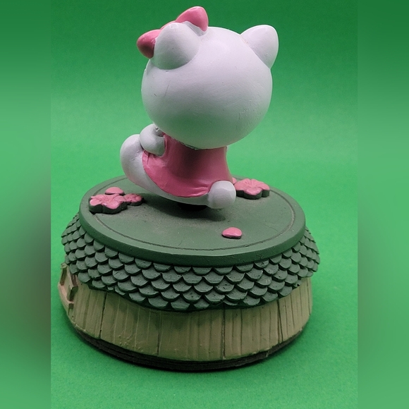 Hello kitty rotating music box - Picture 3 of 6